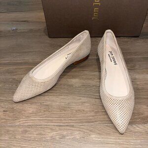NWT AnTHROPOLOGIEJon Josef Mabel Cashew Suede Womens Flats Size 5M size 5